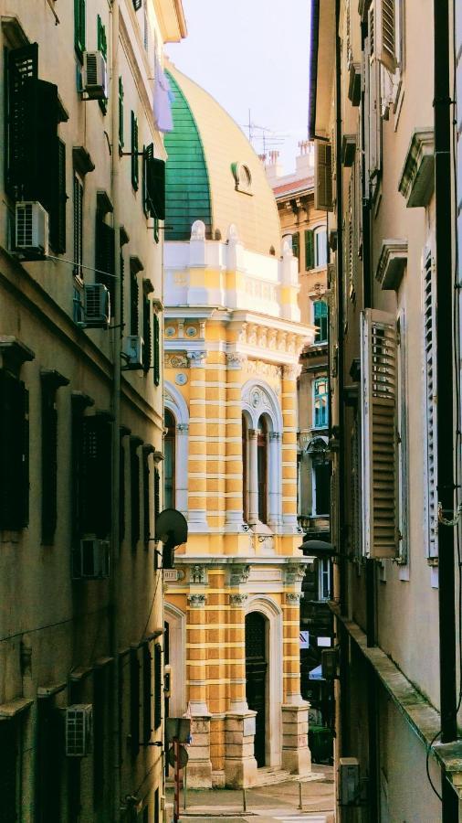 Center Rooms With Terrace Rijeka Exterior photo