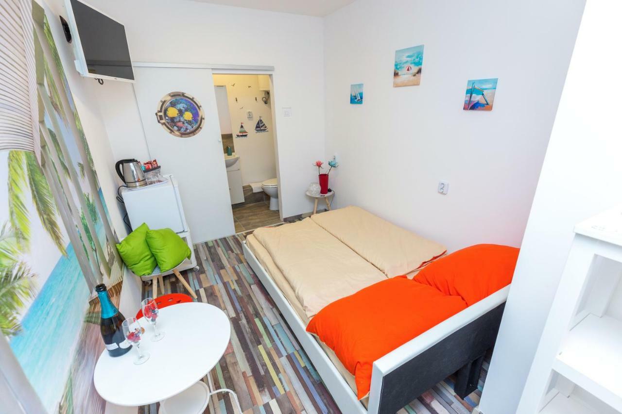 Center Rooms With Terrace Rijeka Exterior photo