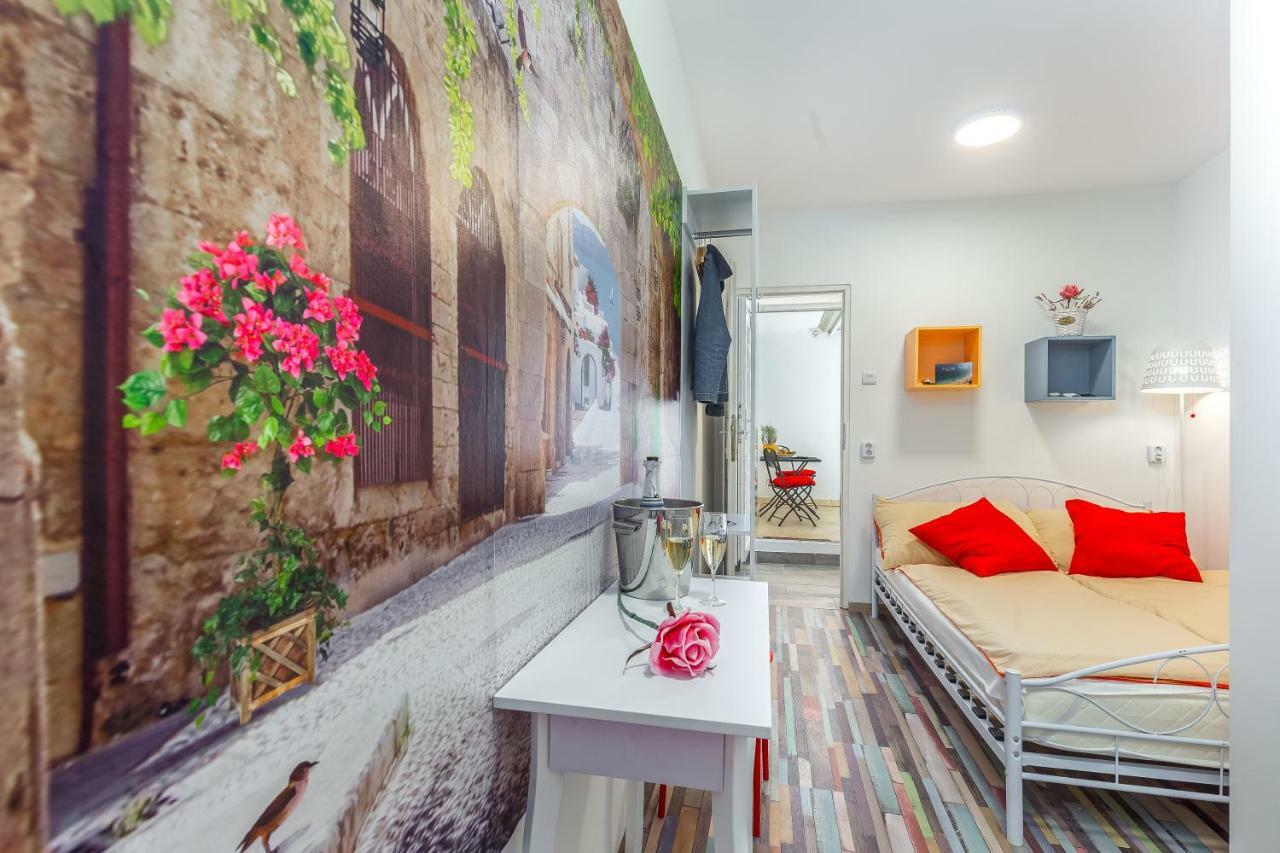 Center Rooms With Terrace Rijeka Exterior photo